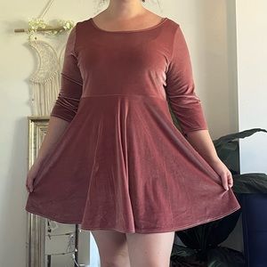 SIZE 16/SIZE 20 UK MISSGUIDED 3/4 SLEEVE PINK VELVET SKATER DRESS BARELY WORN